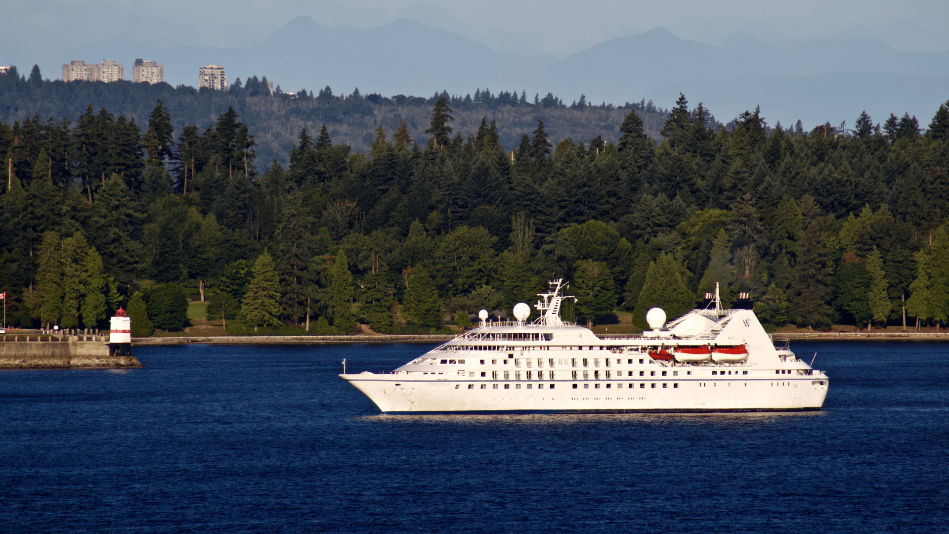 who owns windstar cruise lines