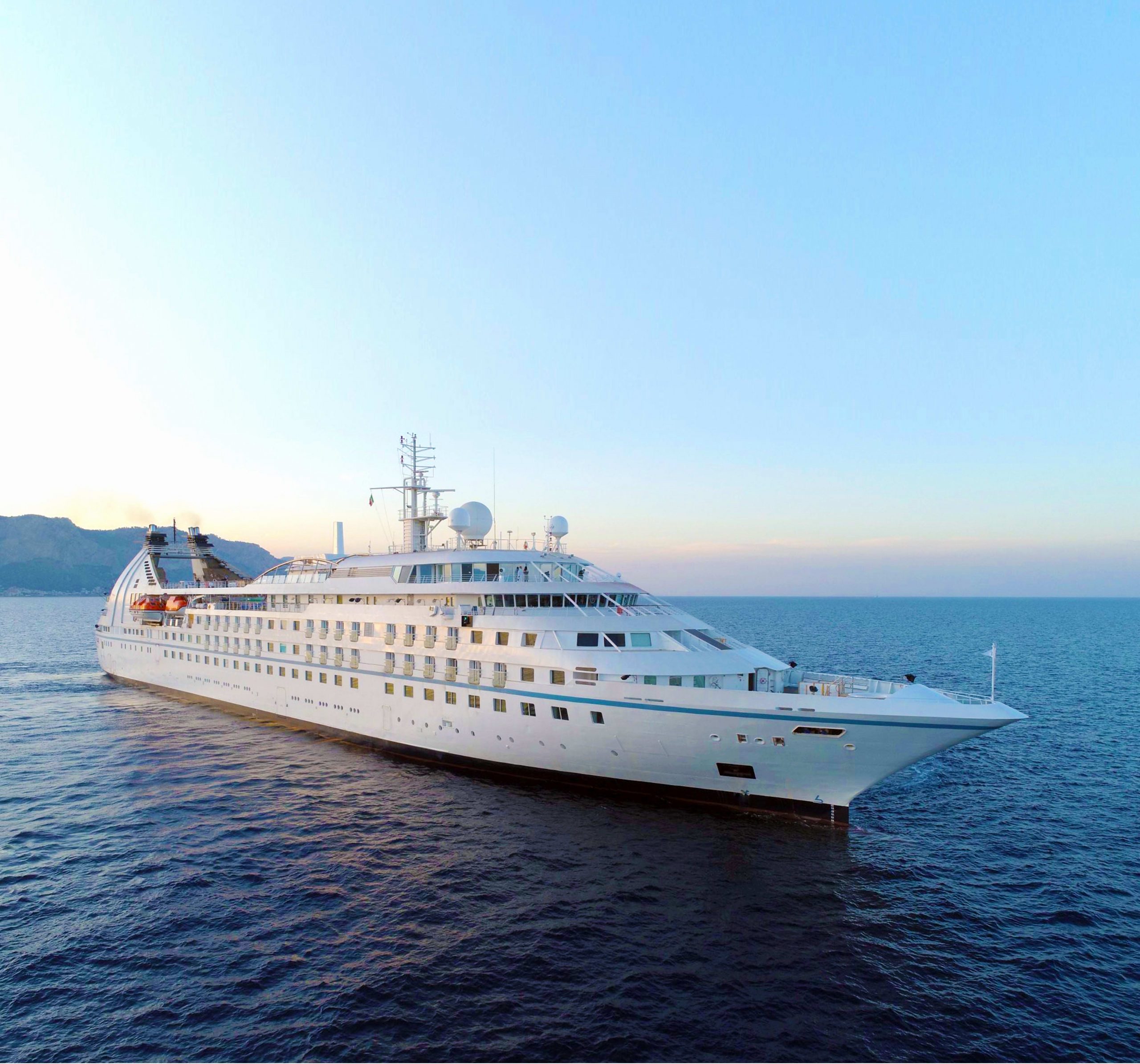Image of the Windstar Starplus sailing on the water | Crew Placement