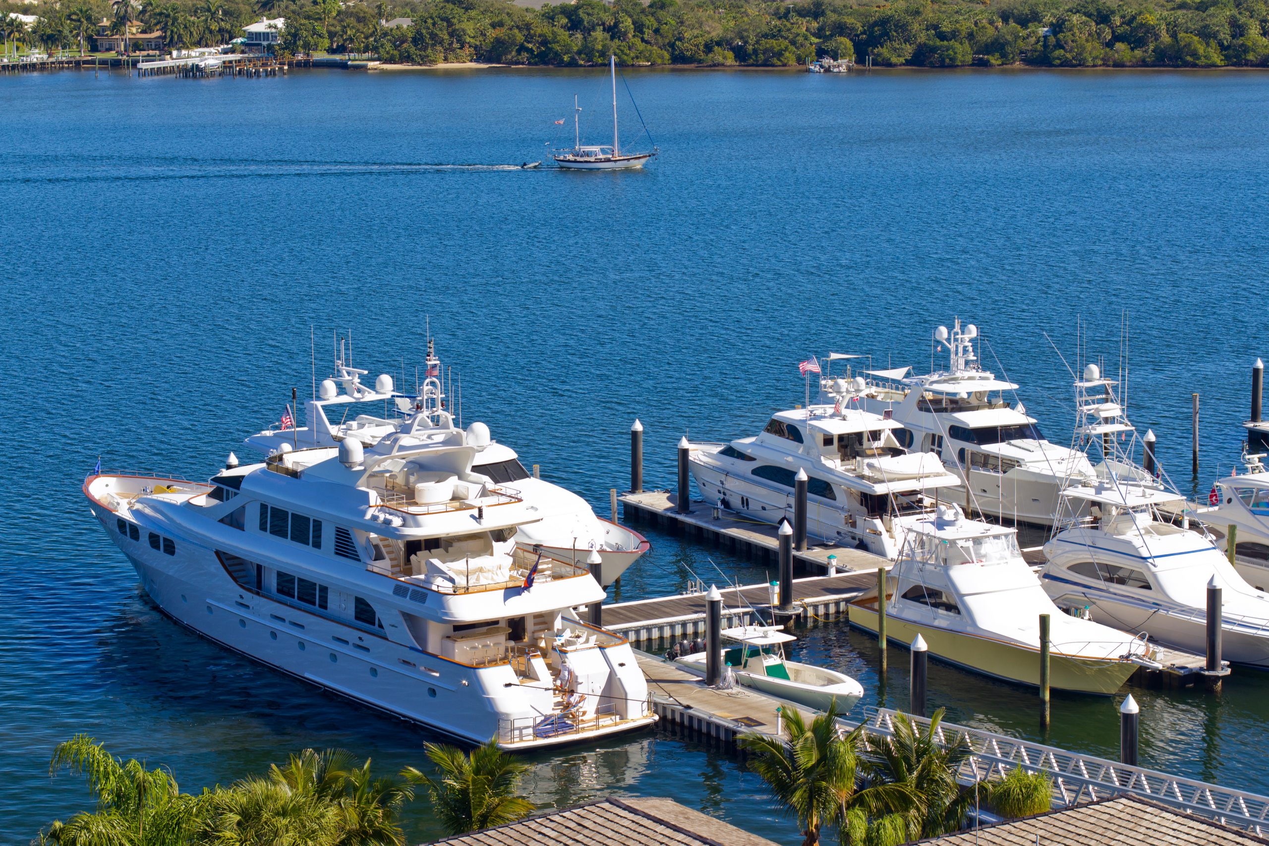 3 Yachts in dock - Yachting